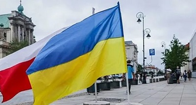 Поляков возмущает демонстрация богатства украинских беженцев