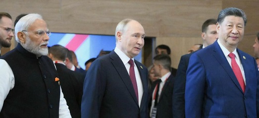 Путин, Си и Моди показали Вашингтону «тройное рукопожатие» на саммите ШОС