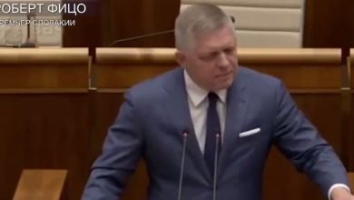 Премьер Словакии: «Русские встают на колени только чтобы завязать шнурки»