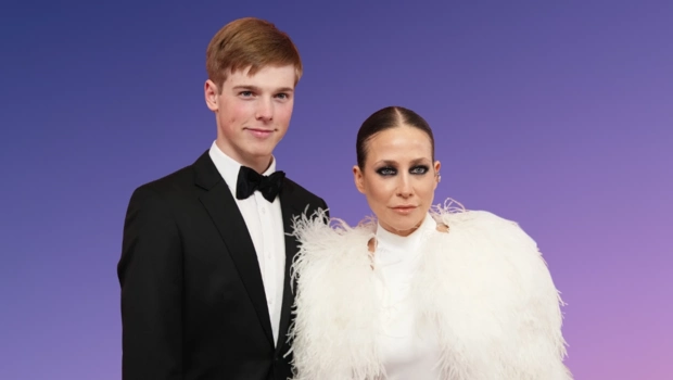 Сын перерос мать: Юлия Барановская вышла в свет с возмужавшим Артемом