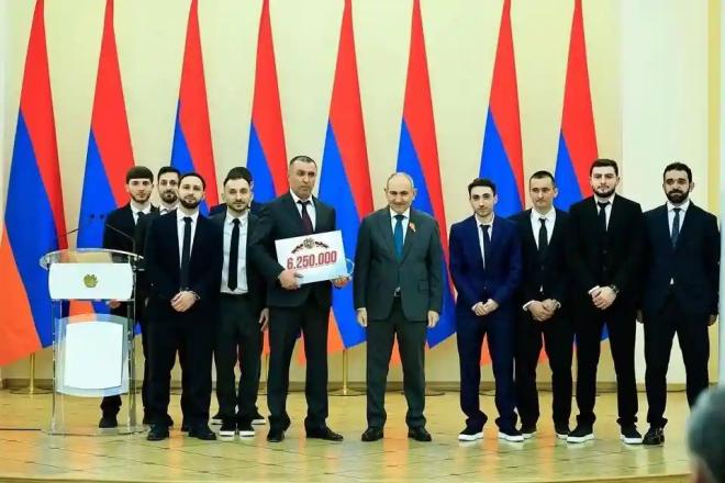 Лучшие спортсмены Армении 2025 получили государственные награды и денежные призы1