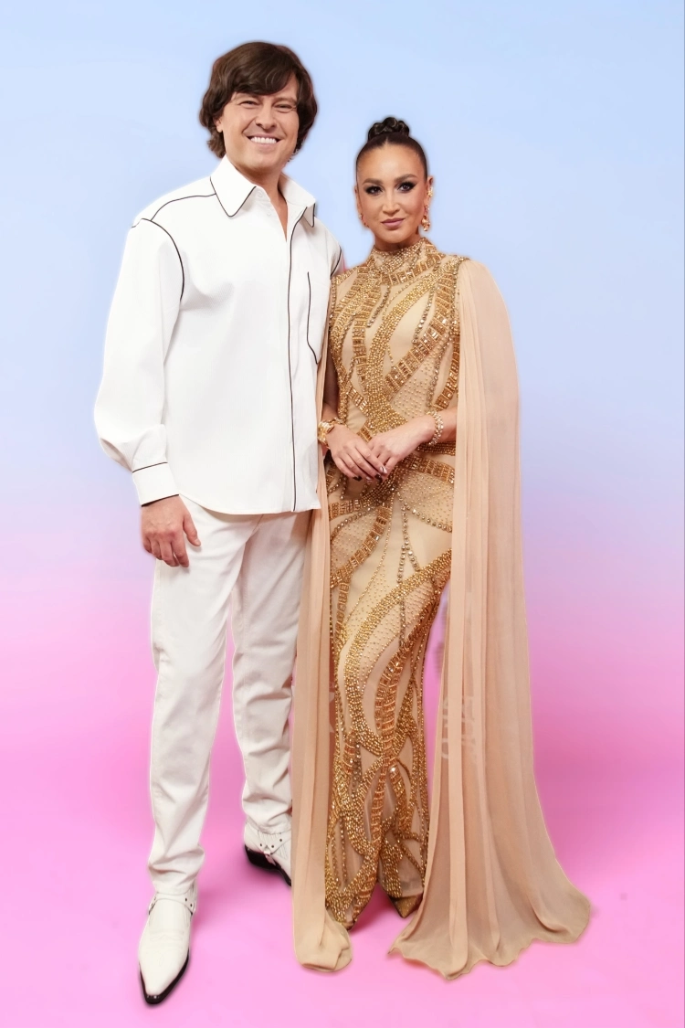 Люся Чеботина в красном атласном мини