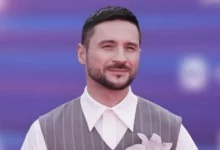 Сын, дочь и кокос: Сергей Лазарев засветил идеальный пресс в отпуске